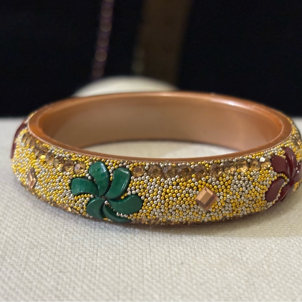 Elegant Gold and Green Floral Bangle